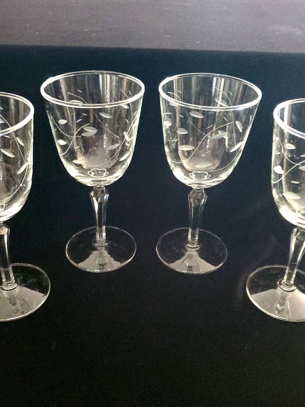 Set of 4 Vintage LIBBEY "Windswept" 7 in  Etched Wine Glasses/ Water Goblets